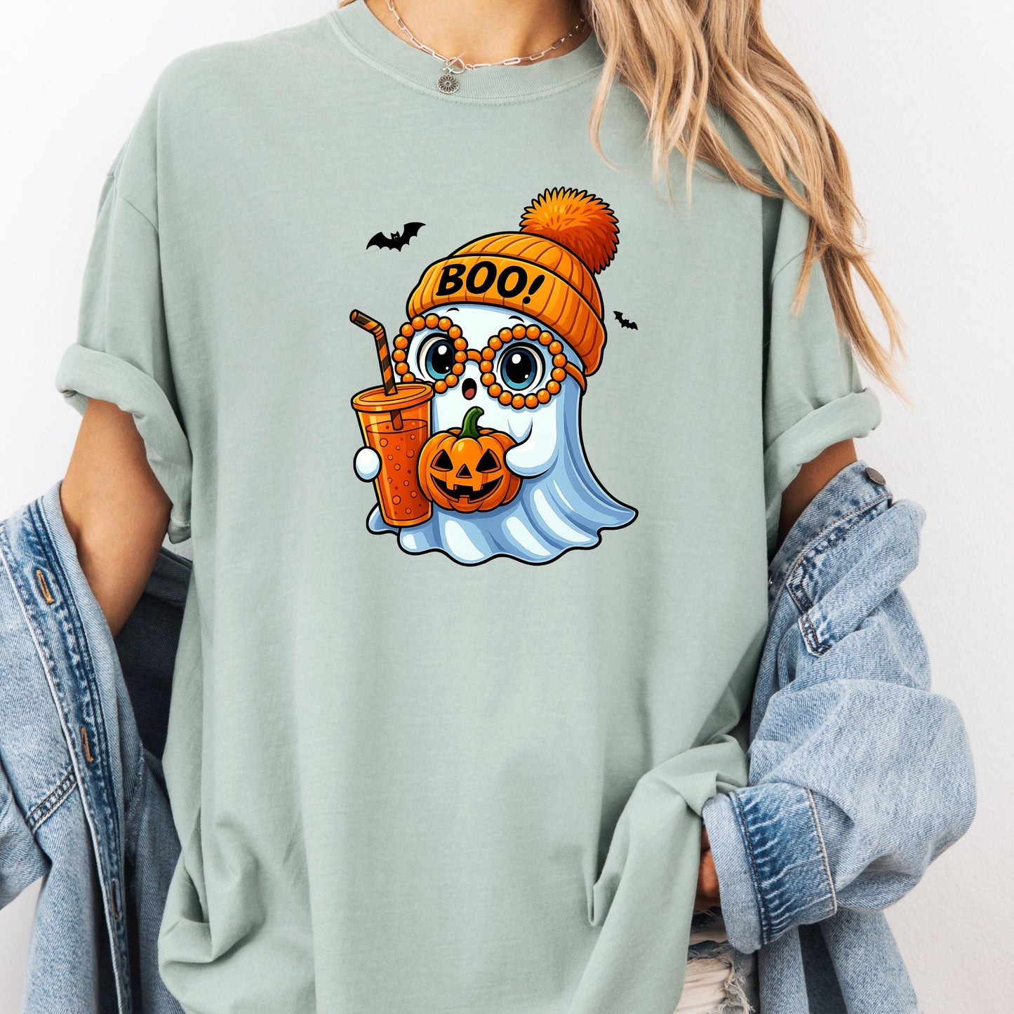 Cute Ghost Halloween Shirt – Kawaii Boo Pumpkin Tee, Funny Fall Aesthetic Graphic T-Shirt