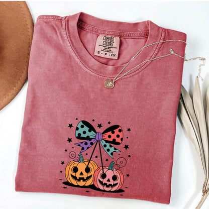 Pumpkin Jack O' Lantern Bow Tee: Retro Halloween Comfort Colors Shirt