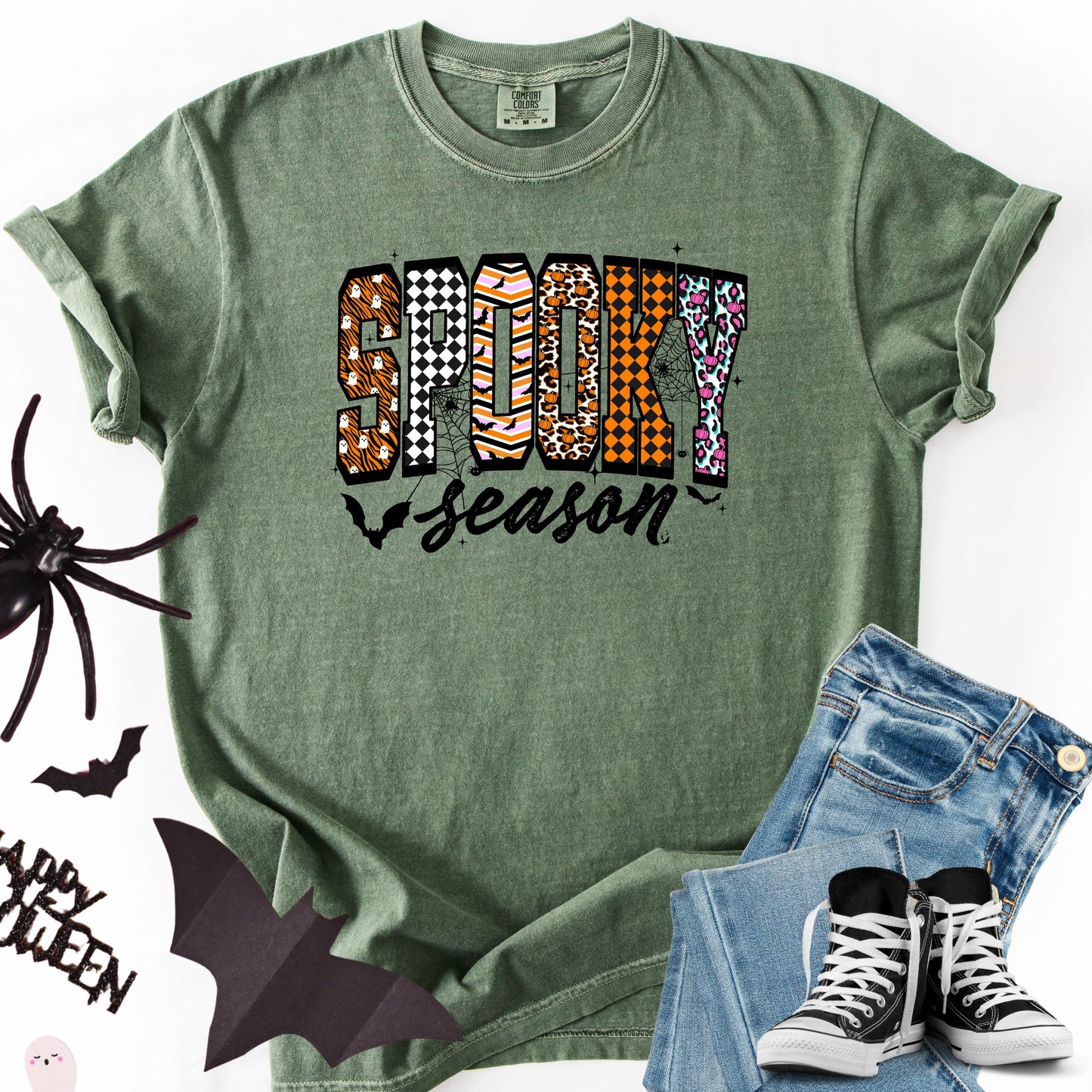 Comfort Colors Gothic Halloween T-Shirt: Spooky Lace Tee